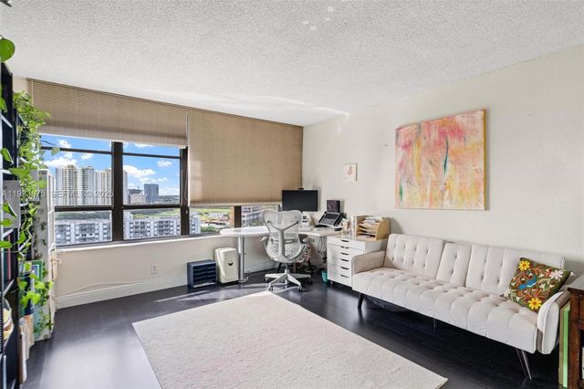 500 Three Islands Blvd 1112, Hallandale Beach, FL 33009