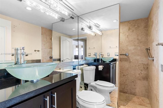 500 Three Islands Blvd 1112, Hallandale Beach, FL 33009