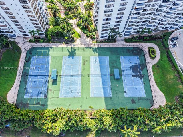 500 Three Islands Blvd 1112, Hallandale Beach, FL 33009