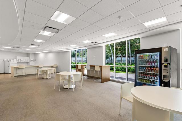 500 Three Islands Blvd 1112, Hallandale Beach, FL 33009