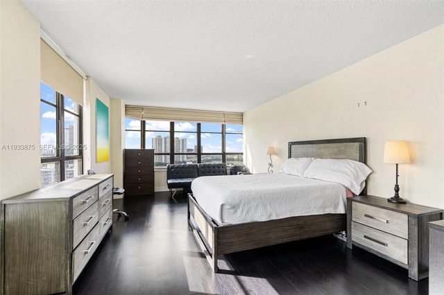 500 Three Islands Blvd 1112, Hallandale Beach, FL 33009