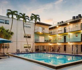 5525 SW 41st St 110, Hollywood, FL 33023