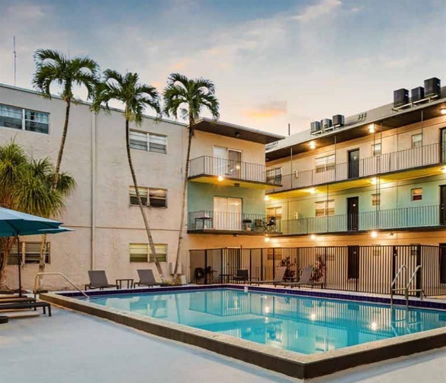 5525 SW 41st St 110, Hollywood, FL 33023