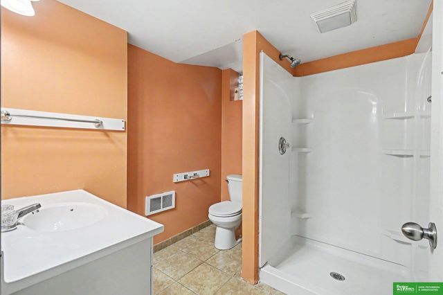 233 E Linden Avenue, Fremont, NE 68025