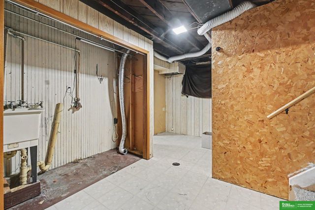 233 E Linden Avenue, Fremont, NE 68025