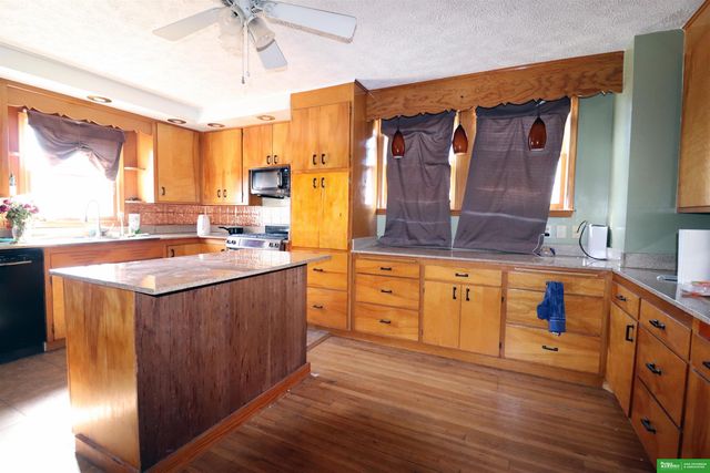 233 E Linden Avenue, Fremont, NE 68025