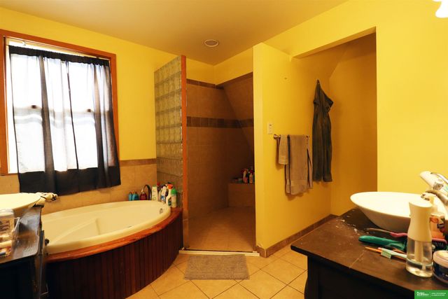 233 E Linden Avenue, Fremont, NE 68025