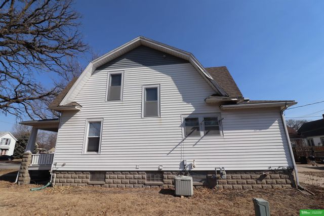 233 E Linden Avenue, Fremont, NE 68025