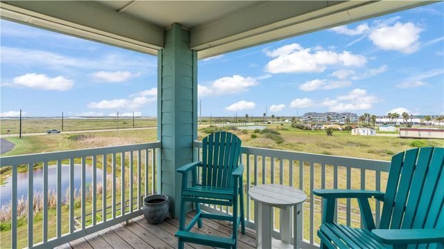 134 Mustang Island Estates Dr, Port Aransas, TX 78373