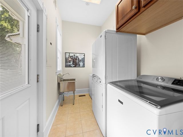 2332 Logan St, North Chesterfield, VA 23235