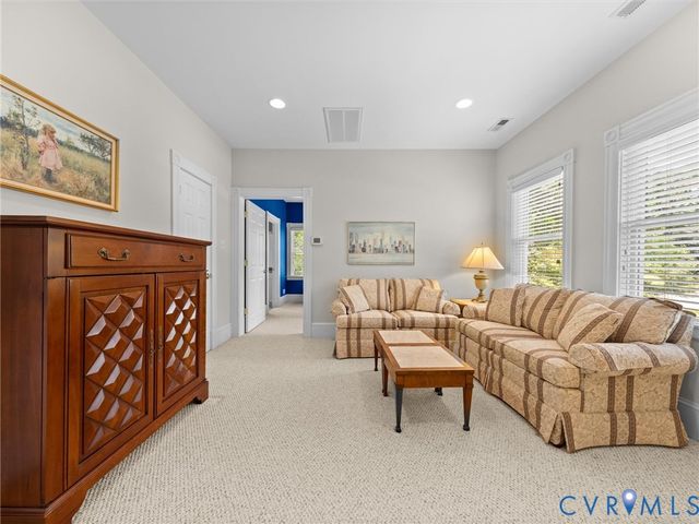 2332 Logan St, North Chesterfield, VA 23235