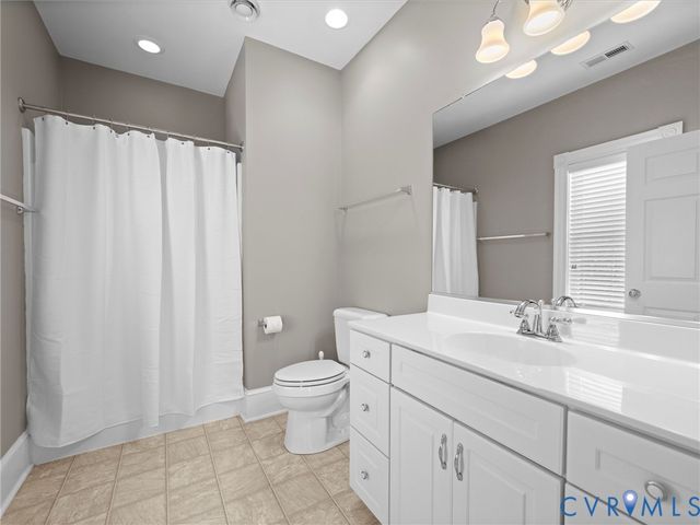 2332 Logan St, North Chesterfield, VA 23235
