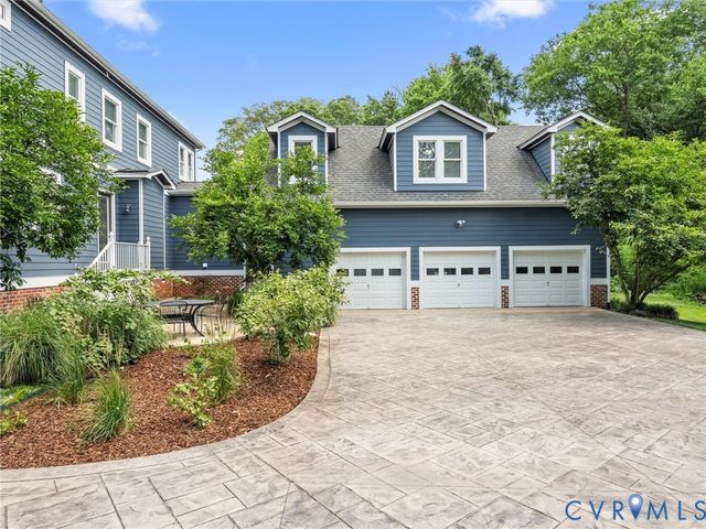 2332 Logan St, North Chesterfield, VA 23235