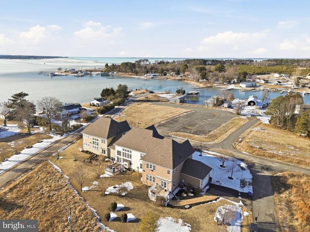 40 BRANSON COVE, Hague, VA 22469