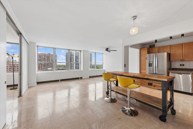 655 W Irving Park Road 906, Chicago, IL 60613