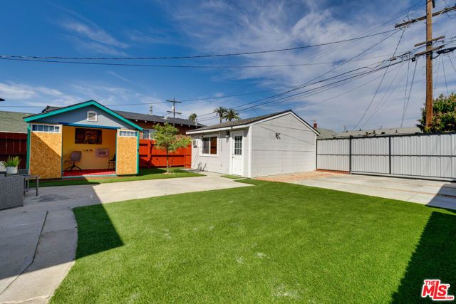 1519 W 51st Place, Los Angeles, CA 90062
