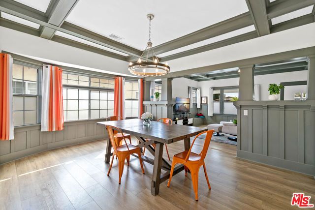 1519 W 51st Place, Los Angeles, CA 90062