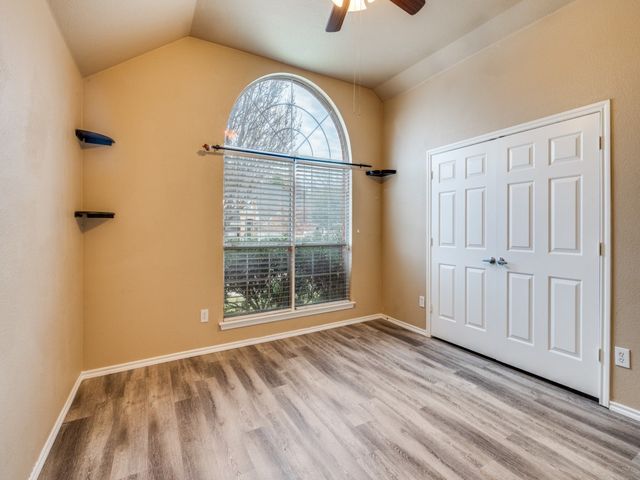 2939 Alyson Way, Grand Prairie, TX 75052