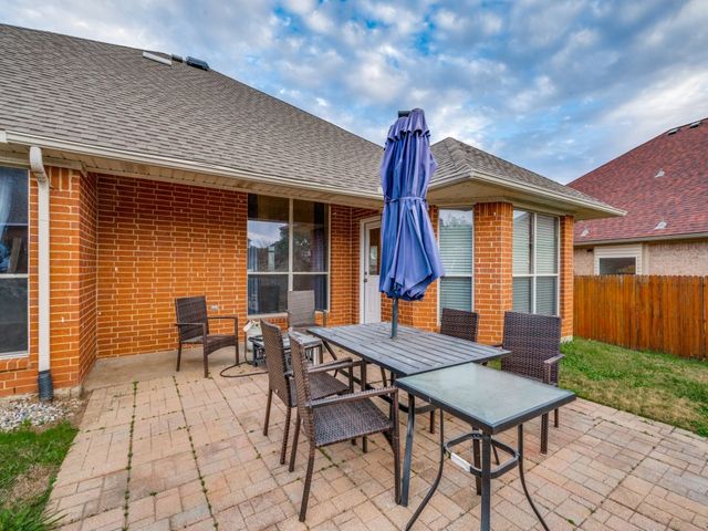 2939 Alyson Way, Grand Prairie, TX 75052