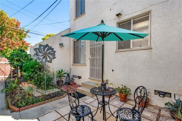 5653 E 2nd, Long Beach, CA 90803