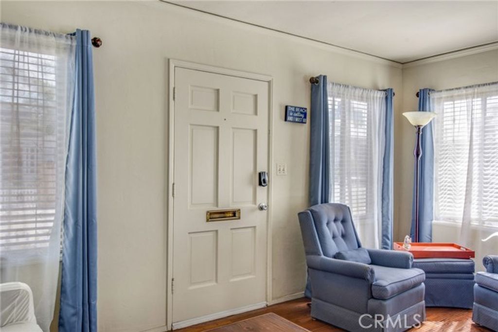 5653 E 2nd, Long Beach, CA 90803