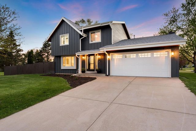 10541 McGraw DRIVE, Oak Creek, WI 53154
