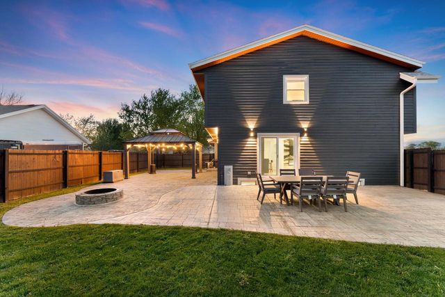 10541 McGraw DRIVE, Oak Creek, WI 53154