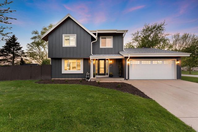 10541 McGraw DRIVE, Oak Creek, WI 53154