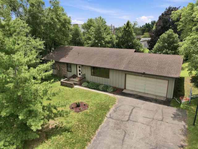 9532 Penn Circle, Bloomington, MN 55431