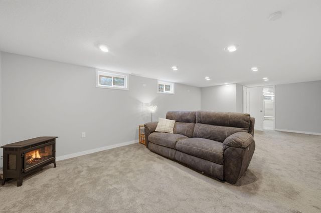 9532 Penn Circle, Bloomington, MN 55431