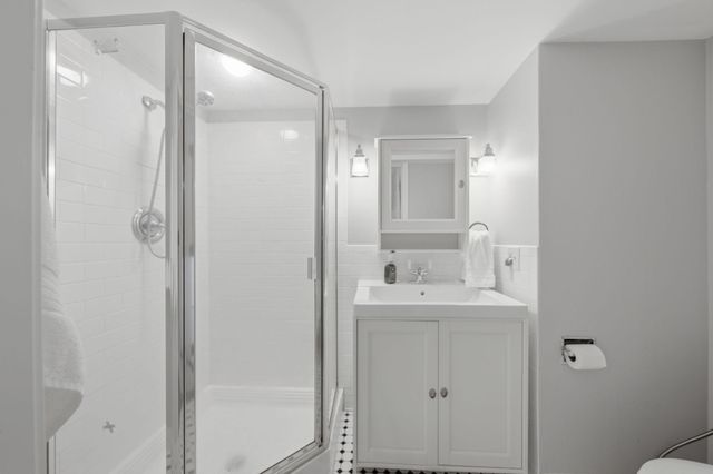 9532 Penn Circle, Bloomington, MN 55431