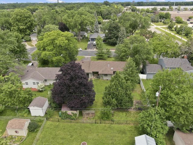 9532 Penn Circle, Bloomington, MN 55431