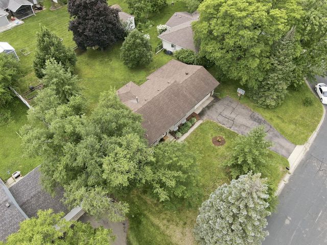 9532 Penn Circle, Bloomington, MN 55431