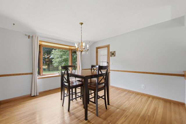 9532 Penn Circle, Bloomington, MN 55431