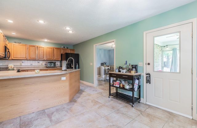 8331 Northfield Drive, Evansville, IN 47711