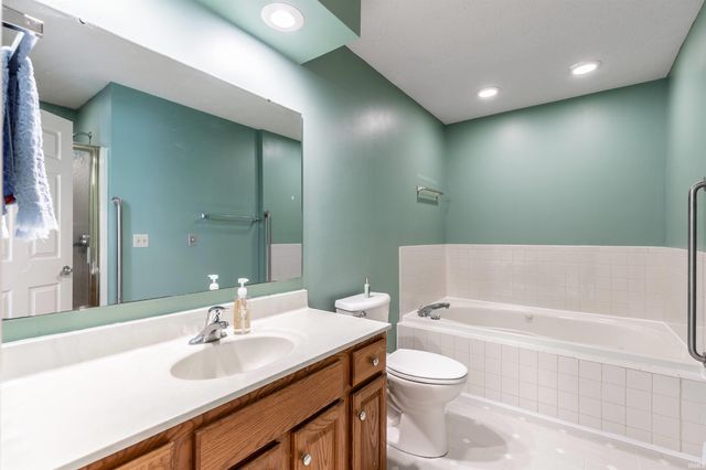 8331 Northfield Drive, Evansville, IN 47711