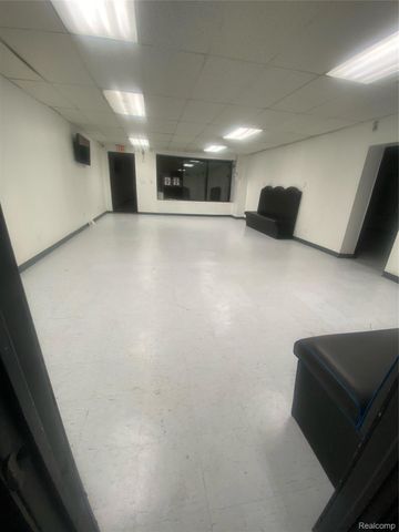 20110 W McNichols Road, Detroit, MI 48219