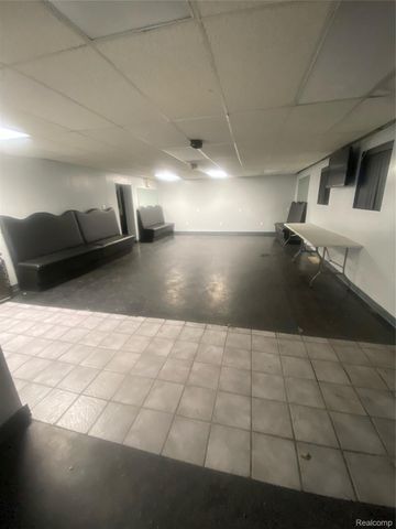 20110 W McNichols Road, Detroit, MI 48219