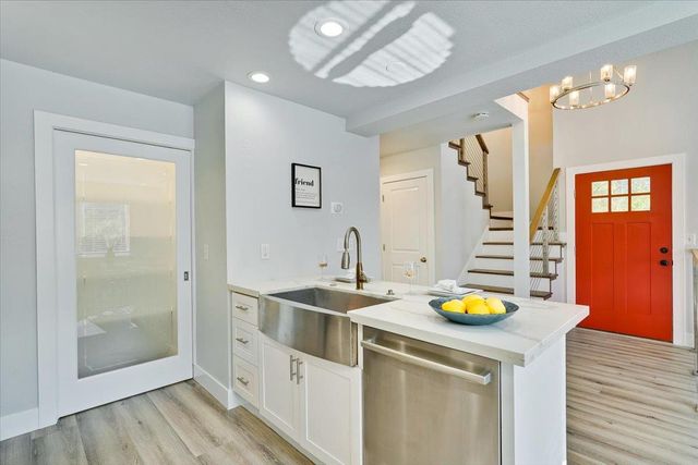 1712 Heavenly Bamboo Court, San Jose, CA 95131