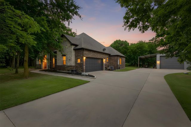 3824 County Road 2216, Caddo Mills, TX 75135