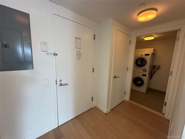 138-35 39th Avenue 7G, Flushing, NY 11354