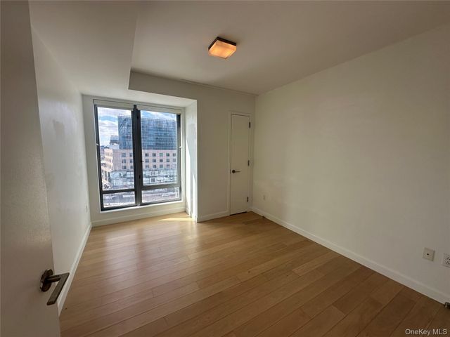 138-35 39th Avenue 7G, Flushing, NY 11354