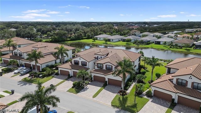 11879 Arboretum Run DR 201, Fort Myers, FL 33913