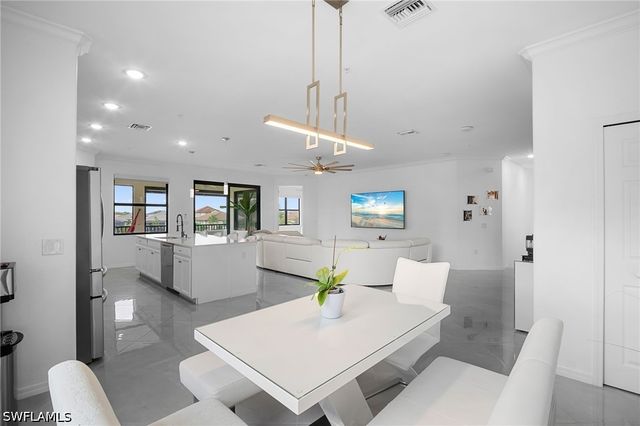 11879 Arboretum Run DR 201, Fort Myers, FL 33913