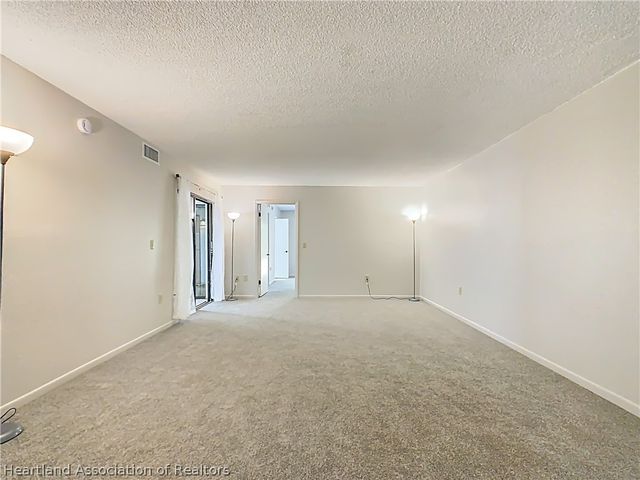 1821 Village Court, Mulberry, FL 33860