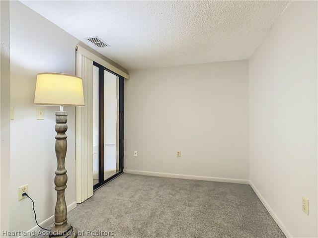 1821 Village Court, Mulberry, FL 33860