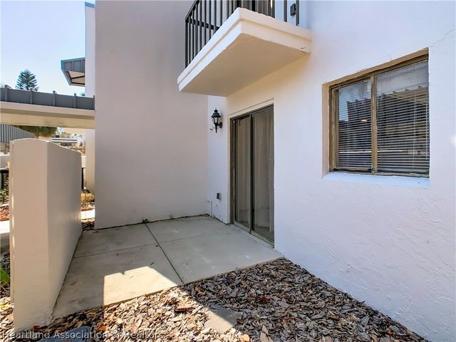 1821 Village Court, Mulberry, FL 33860