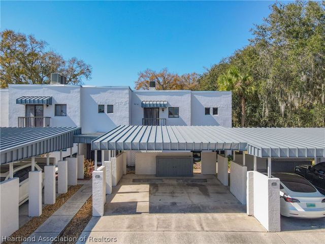 1821 Village Court, Mulberry, FL 33860