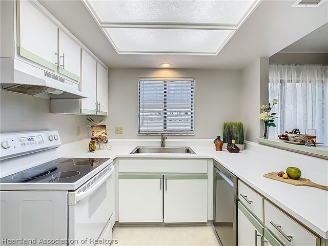 1821 Village Court, Mulberry, FL 33860