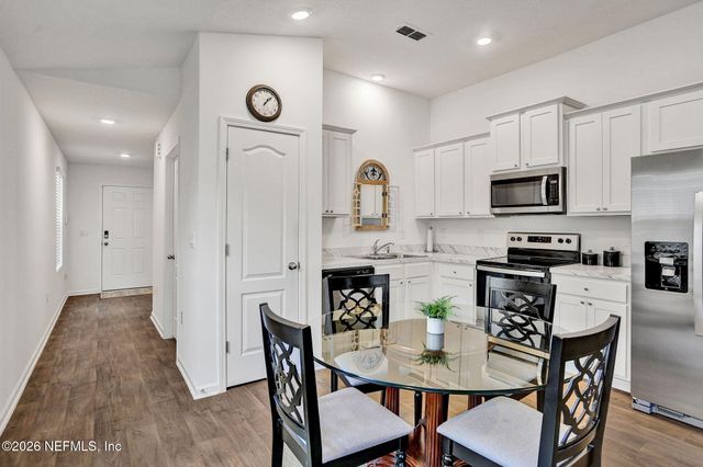 2734 OAK STREAM Drive, Green Cove Springs, FL 32043